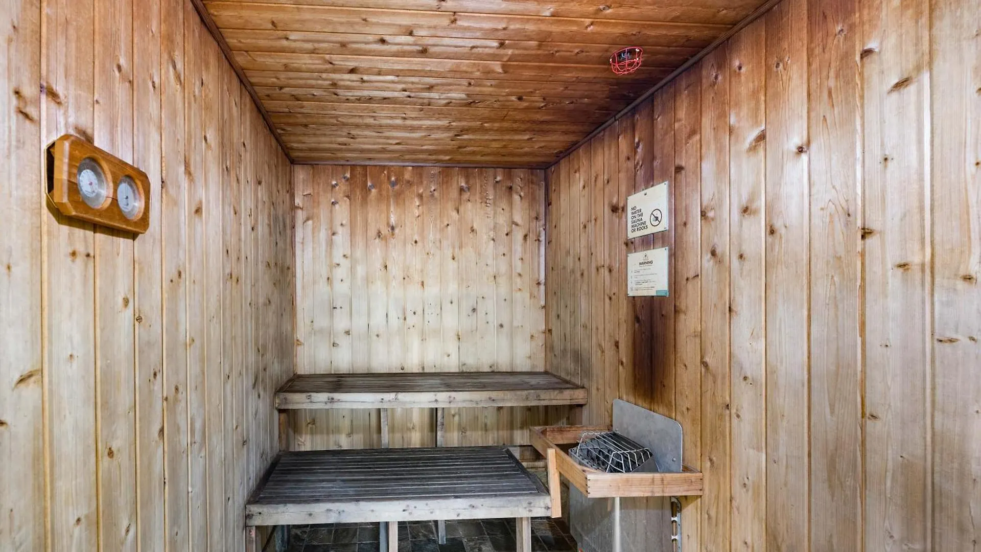 Апартаменты Freshly Renovated Studio With Iconic Diamond Head Views! Гонолулу