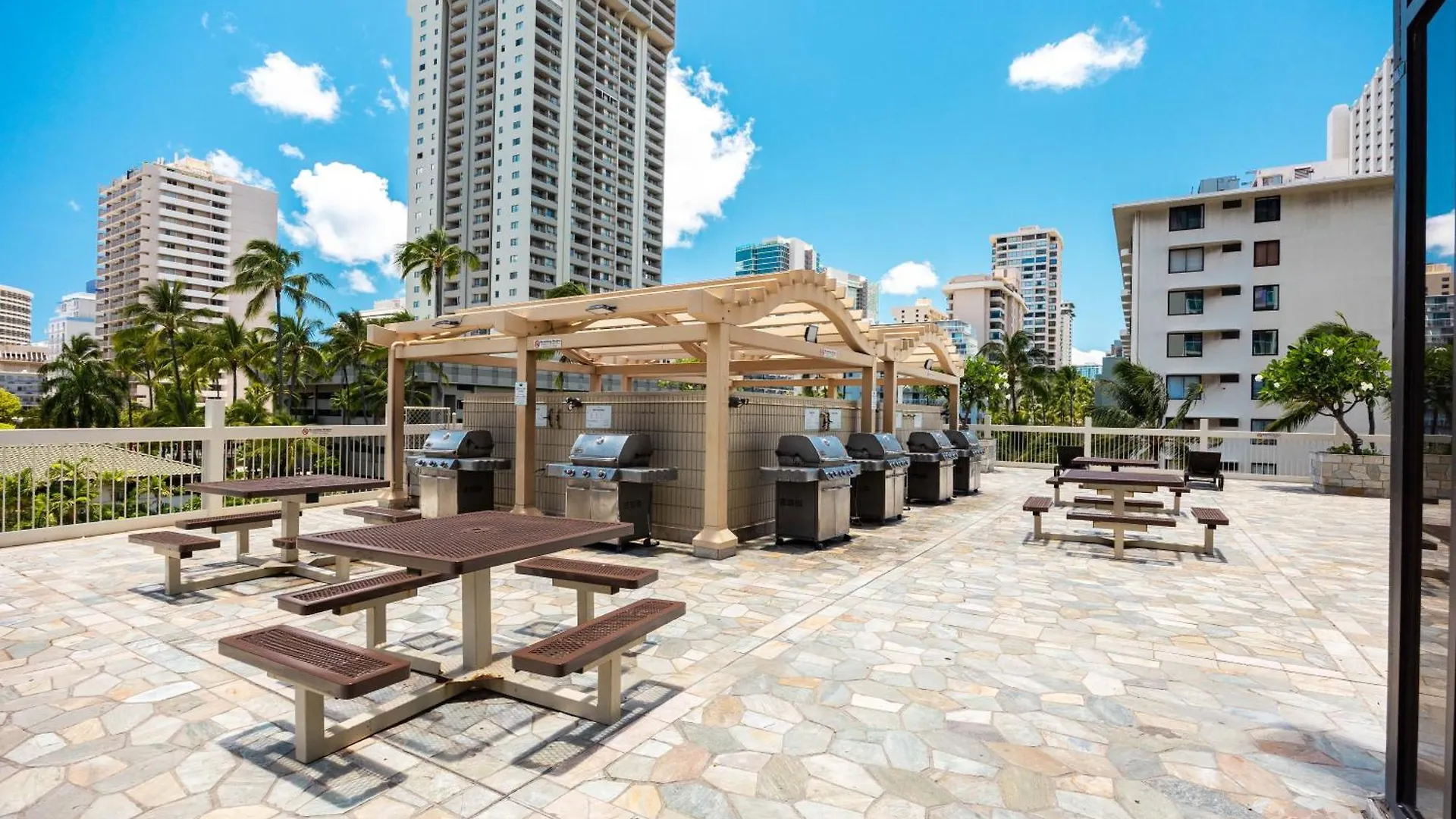 Апартаменты Freshly Renovated Studio With Iconic Diamond Head Views! Гонолулу