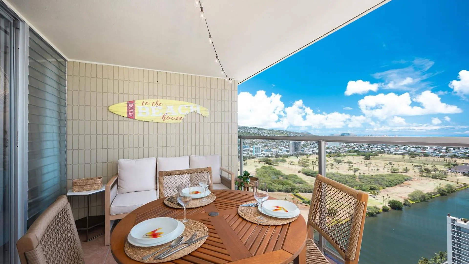 Freshly Renovated Studio With Iconic Diamond Head Views! Гонолулу