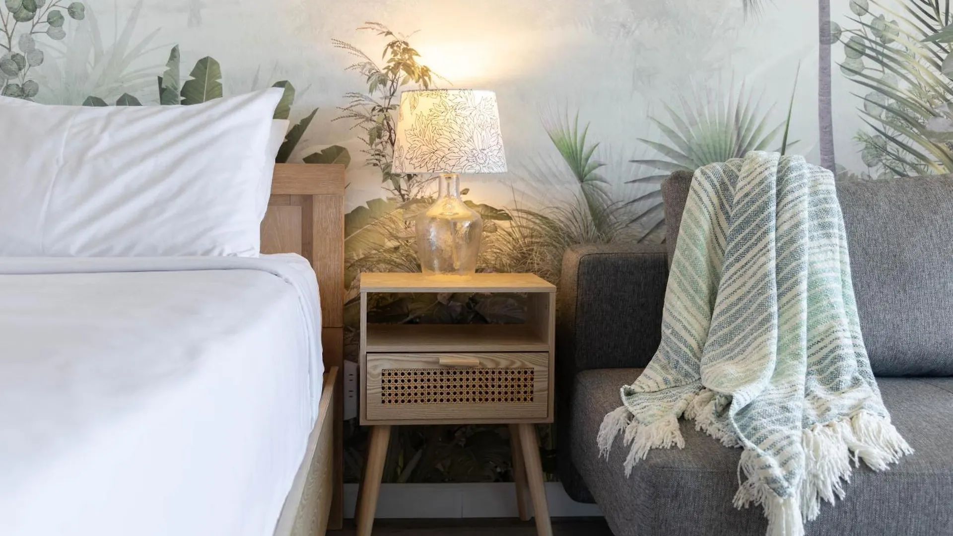 Freshly Renovated Studio With Iconic Diamond Head Views! Гонолулу США