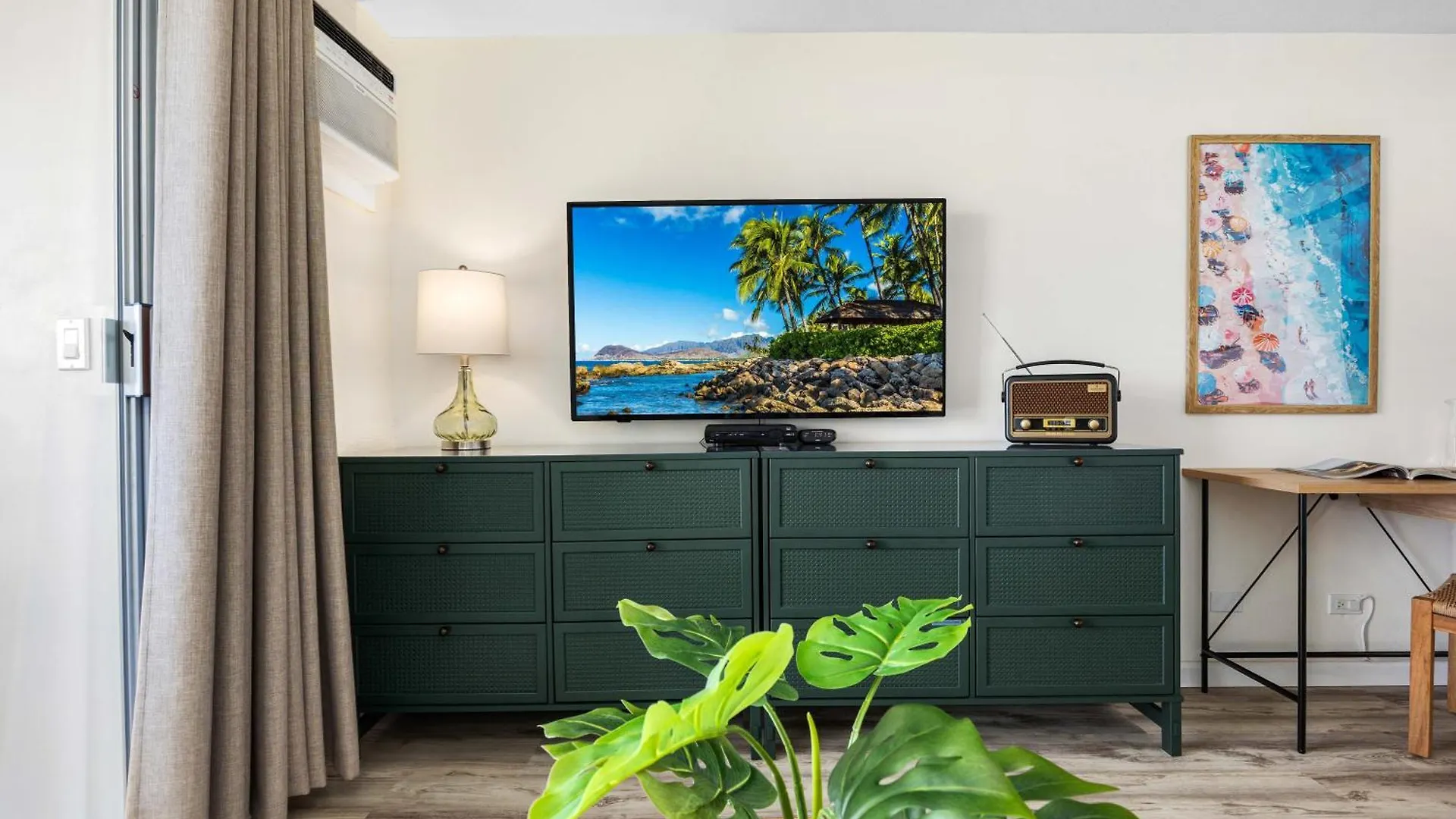 Freshly Renovated Studio With Iconic Diamond Head Views! Гонолулу